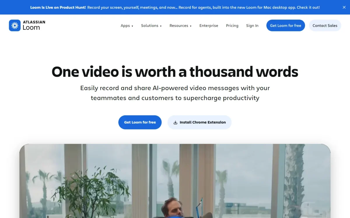 Loom homepage, first screen, with the headline about video messages