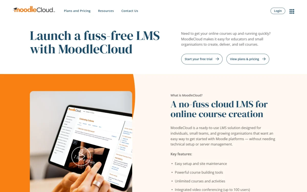 MoodleCloud homepage, first screen